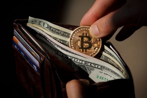 Зарплата в биткоинах. Обзор от лучшего миксер биткоин mixero.money